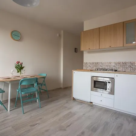 Krakowskie 36 - Single Two * Lublin